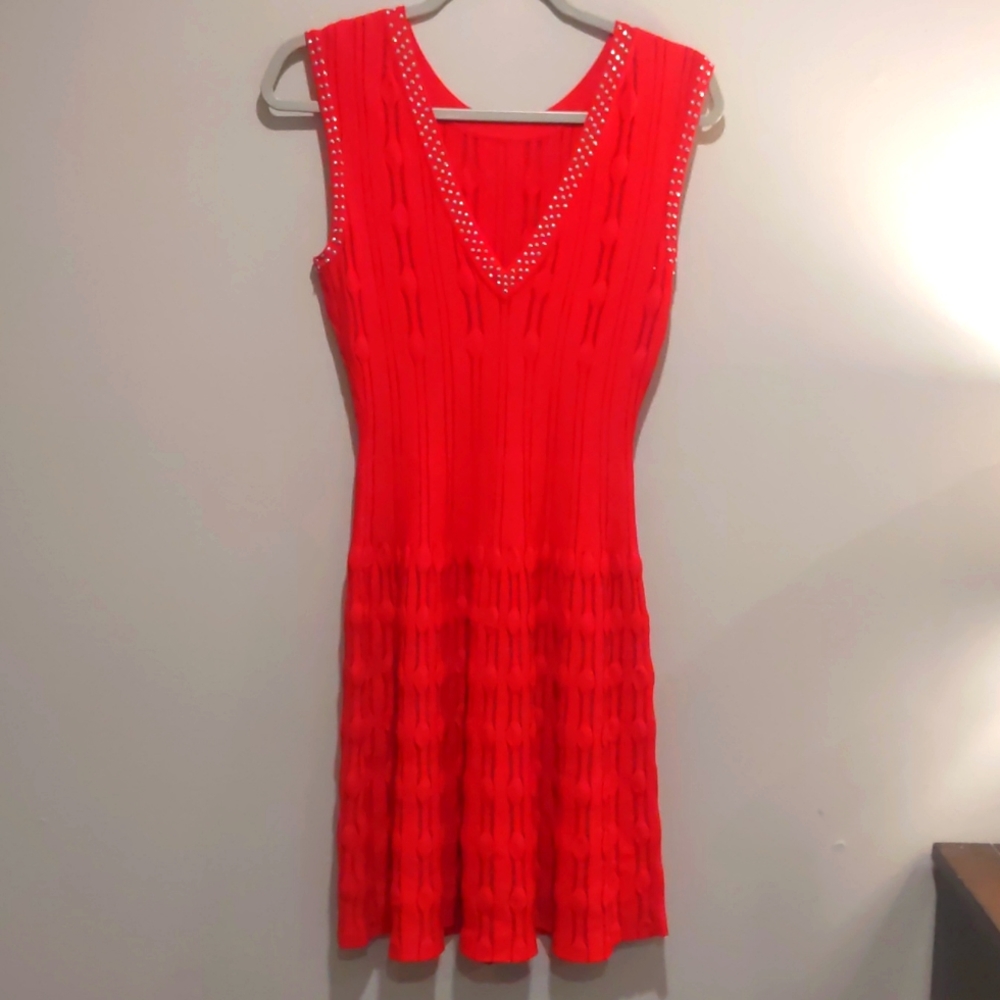 Elegant Red Sleeveless Dress